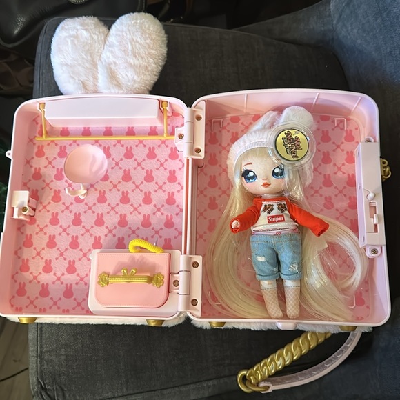 MGA Na! Na! Na Hard Carry Case Rabbit Bunny Storage Bookbag Backpack for Dolls - Picture 4 of 6